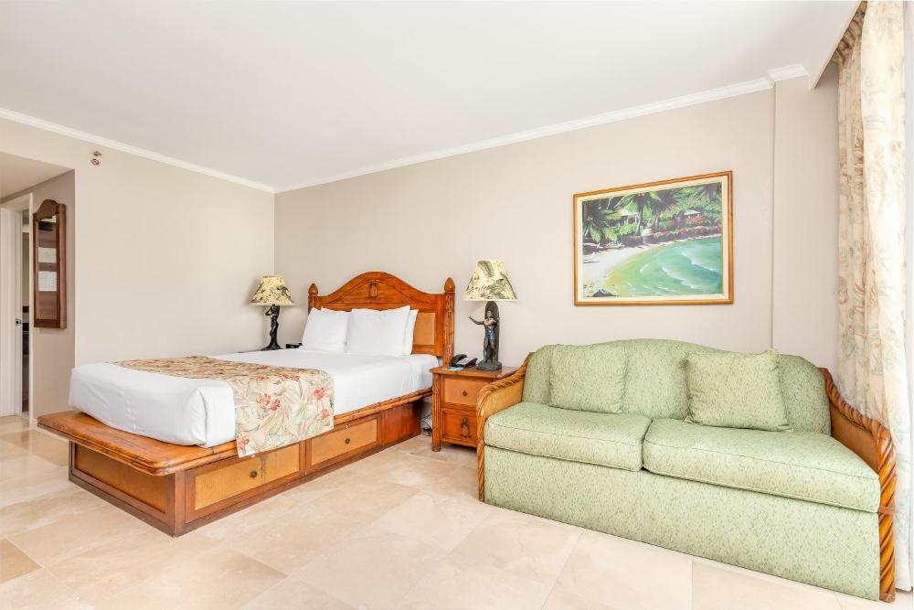 Luana Waikiki Hotel & Suites